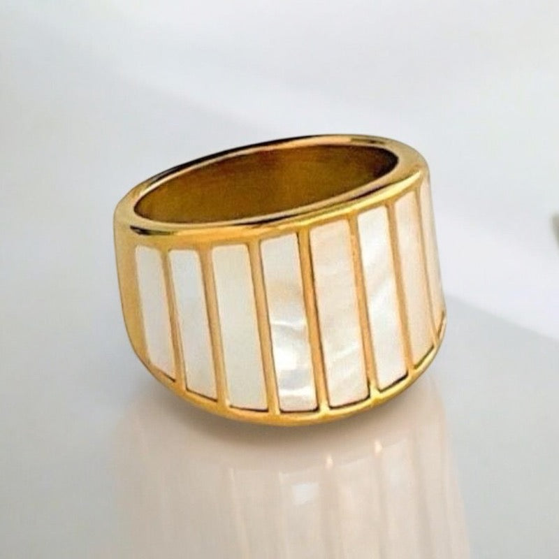 gold white shell ring