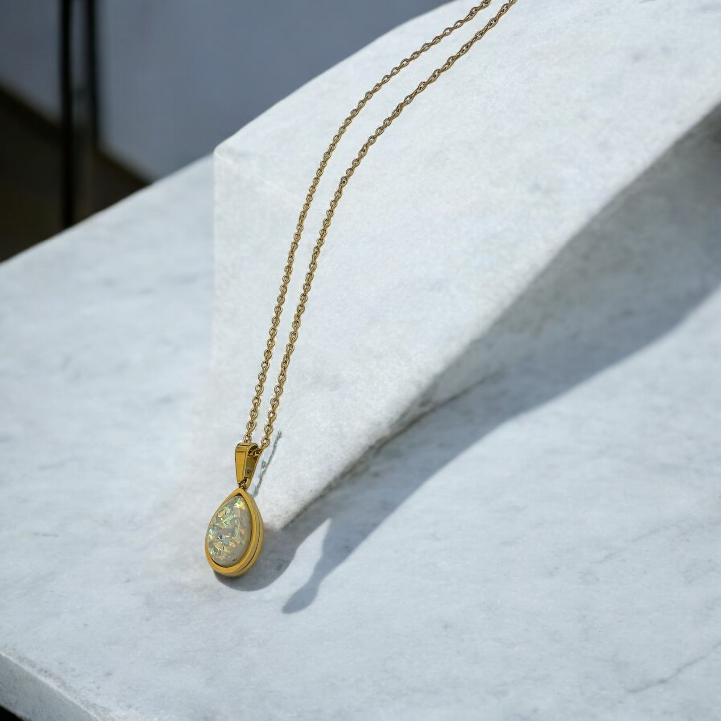 Opal gold necklace