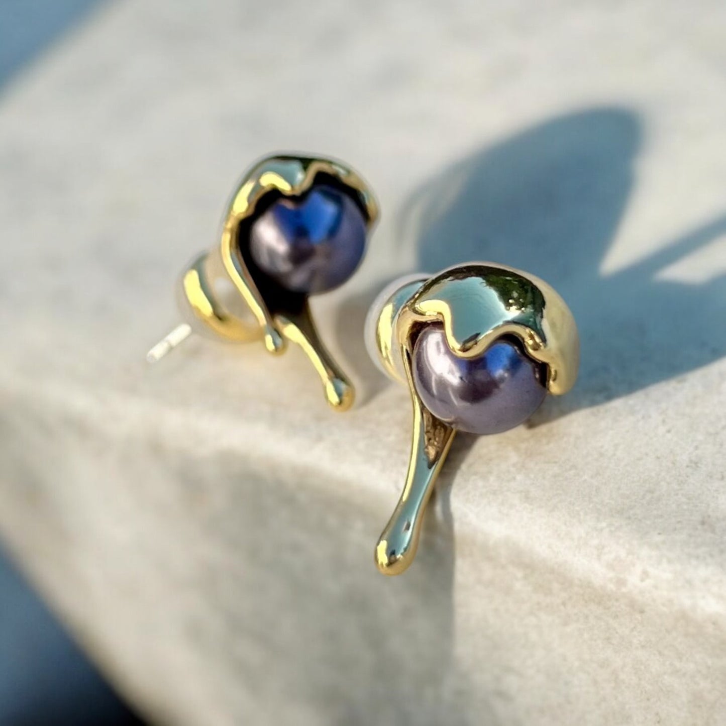 black pearl melting earrings