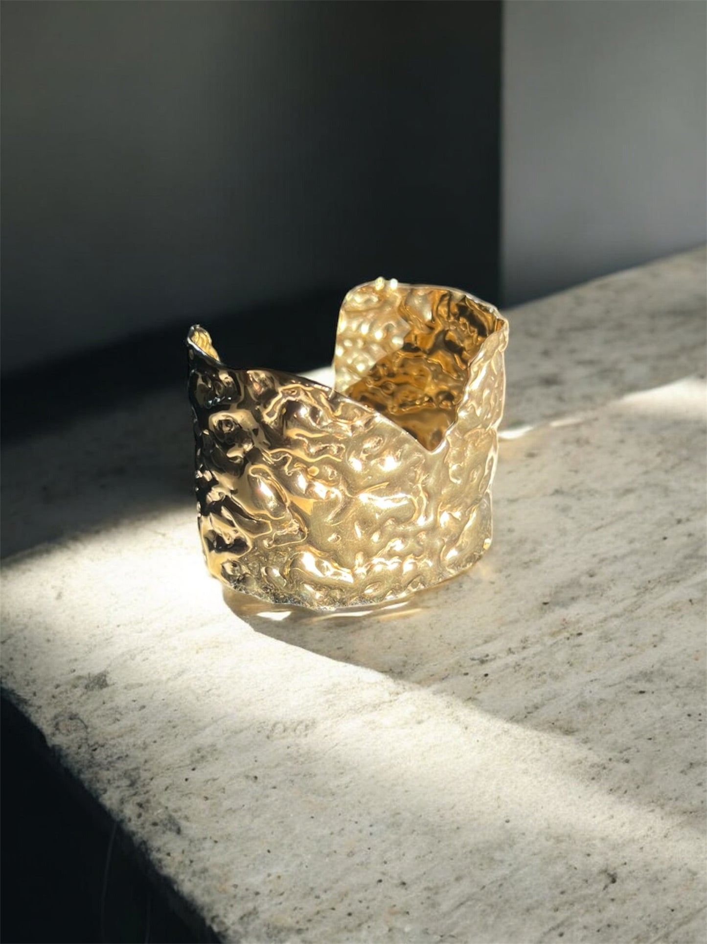 Syrah cuff