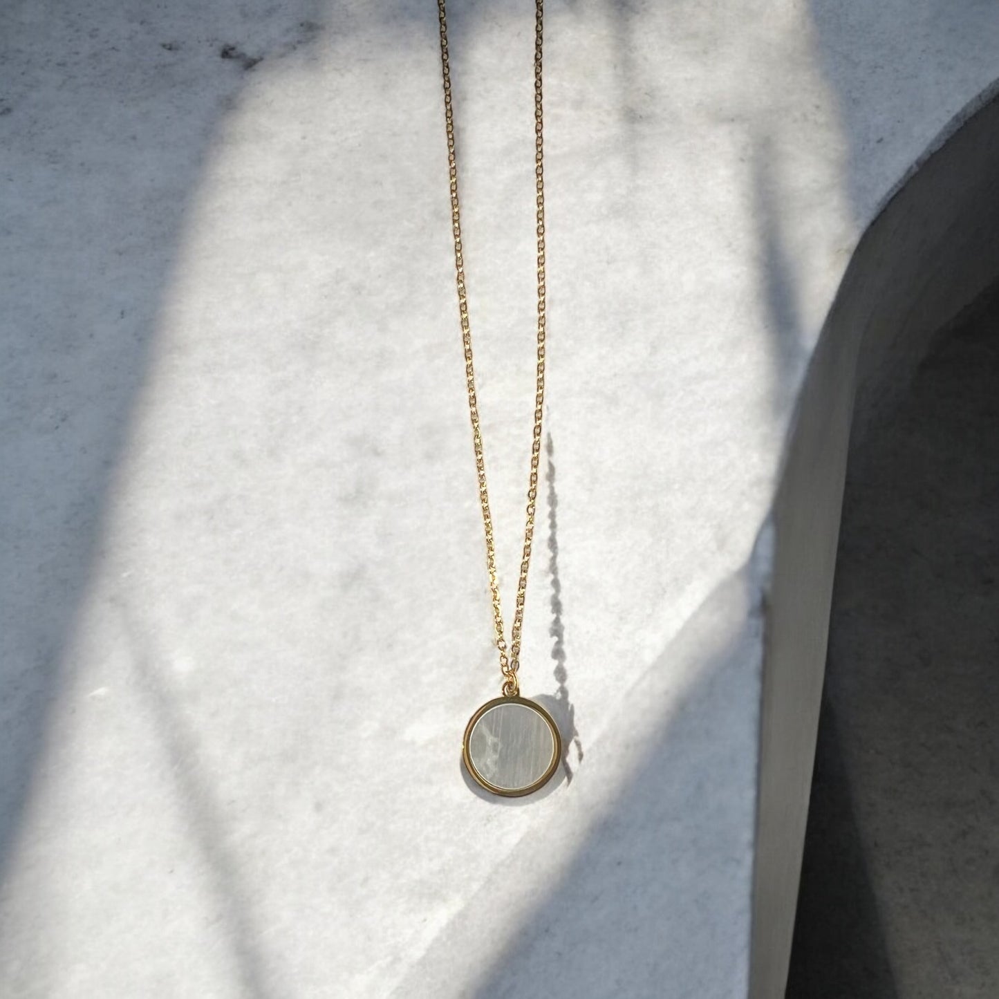round white necklace