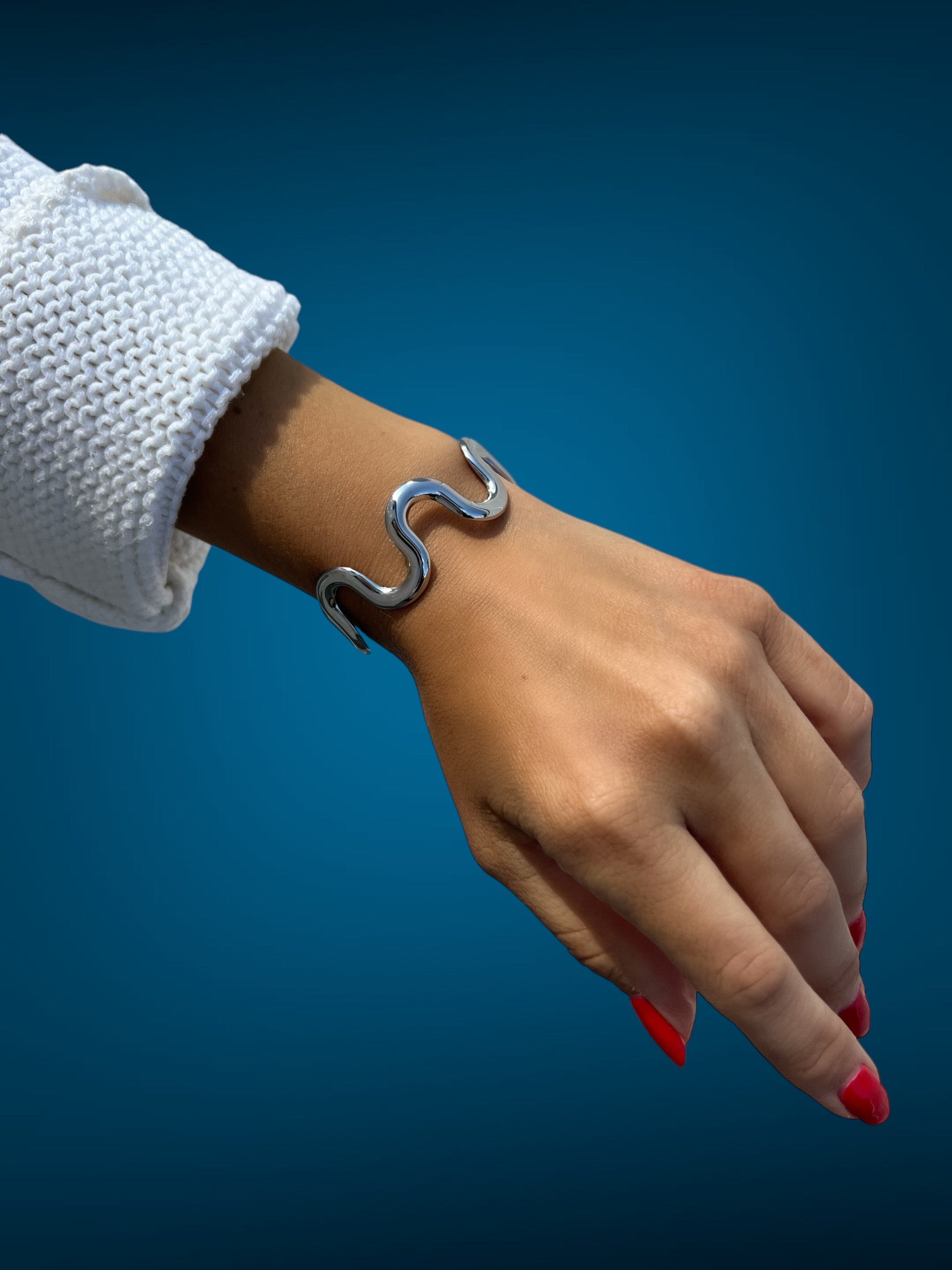 silver wavy bracelet
