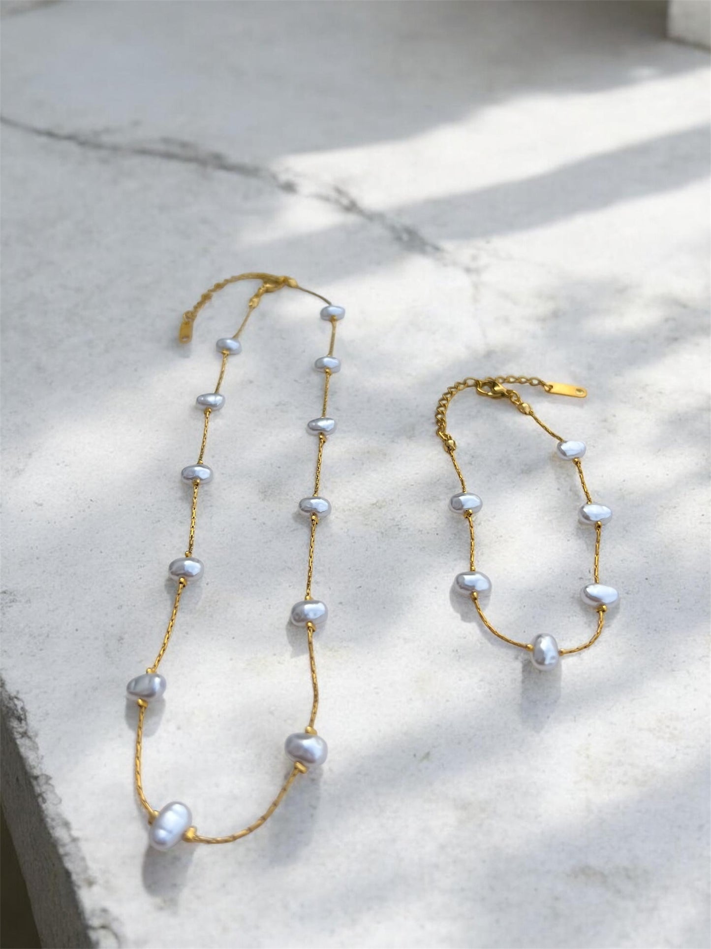 Lorene pearl bracelet