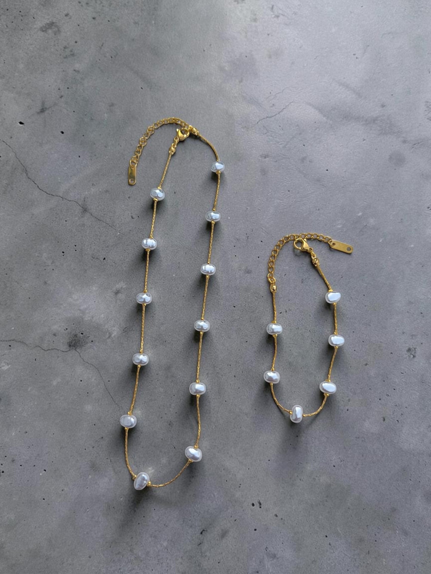 Lorene pearl bracelet